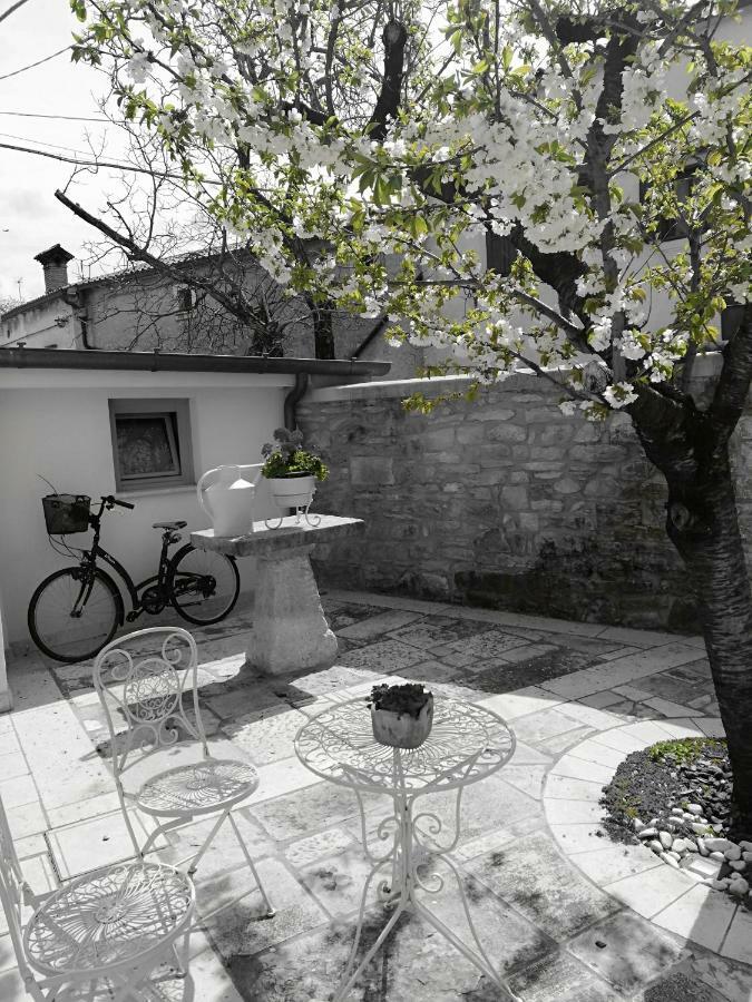 Borgo Grotta Gigante Bed & Breakfast Barbara מראה חיצוני תמונה